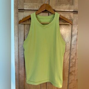 Athleta Renew seamless tank size Medium green lime green